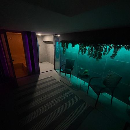 Villa Rose Garden Ньиредьхаза Экстерьер фото