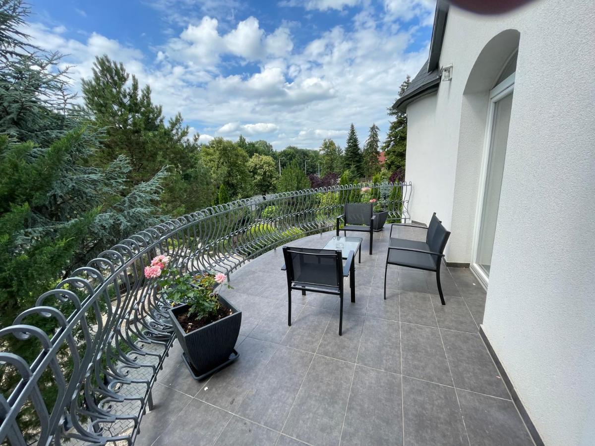 Villa Rose Garden Ньиредьхаза Экстерьер фото